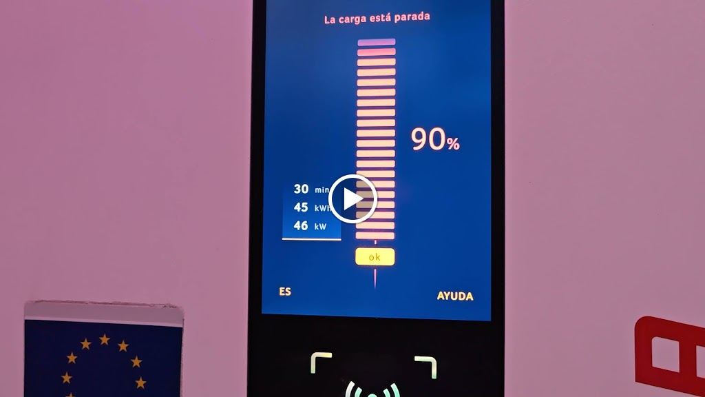 Punto de carga IONITY — Videos