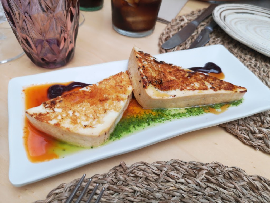 Restaurante Agustin Y Rosa — Comida y bebida
