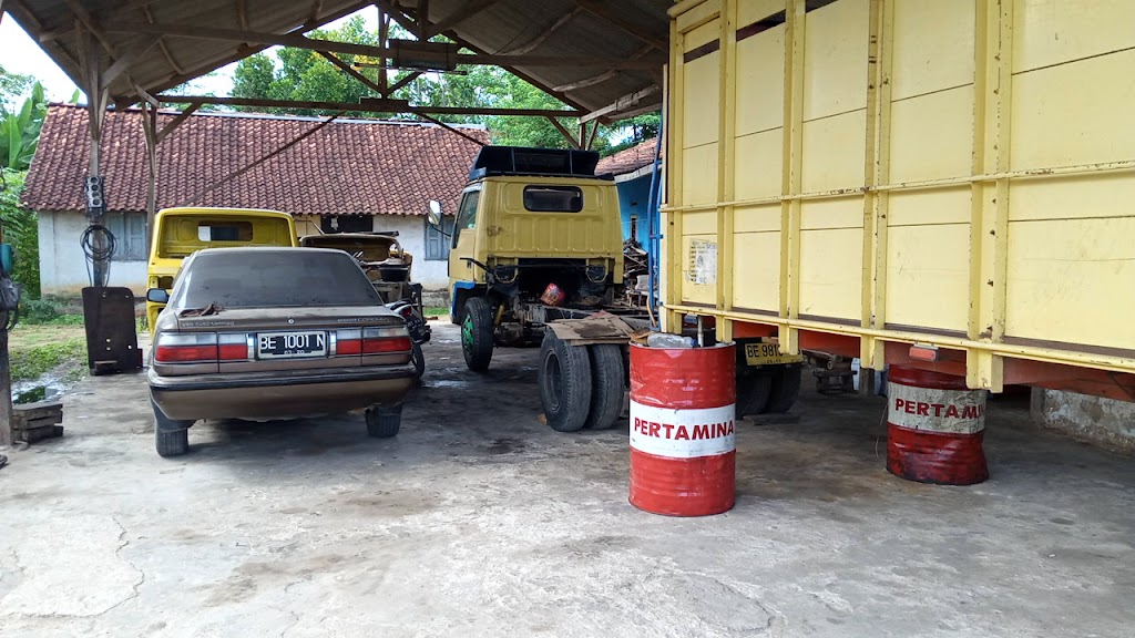 Bengkel Mobil Erna
