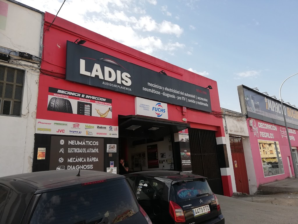 Ladis C.b.