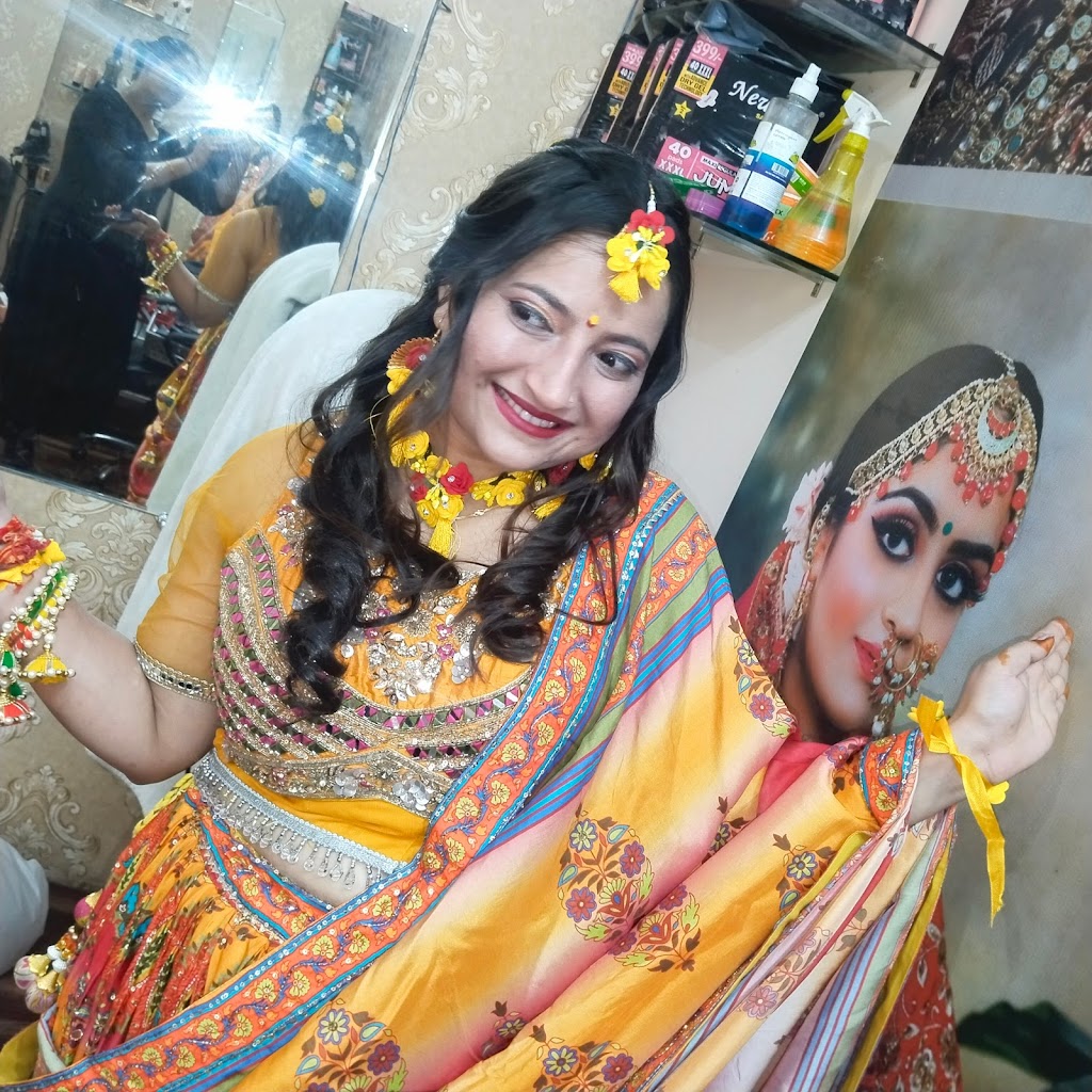 Novelty Beauty Parlour