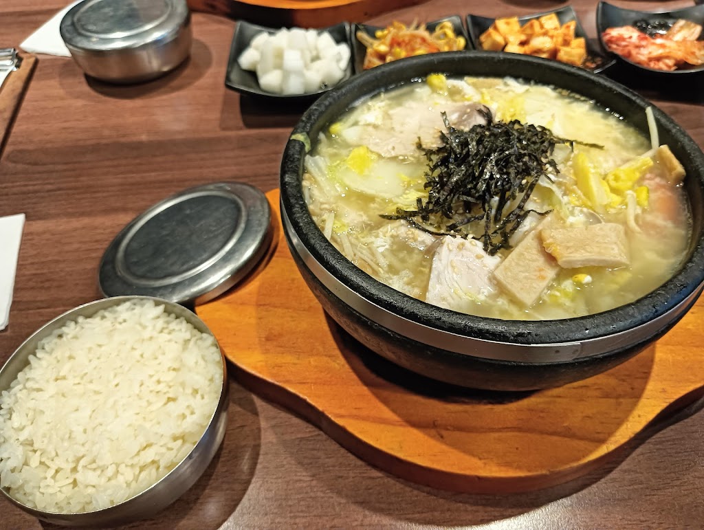 大韓名鍋韓式料理-台南總店 的照片