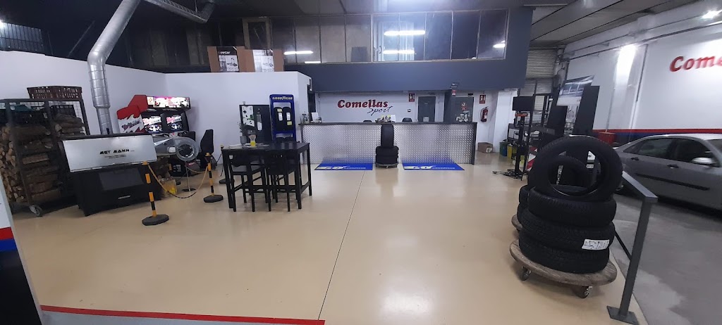 Comellas Sport — Interior