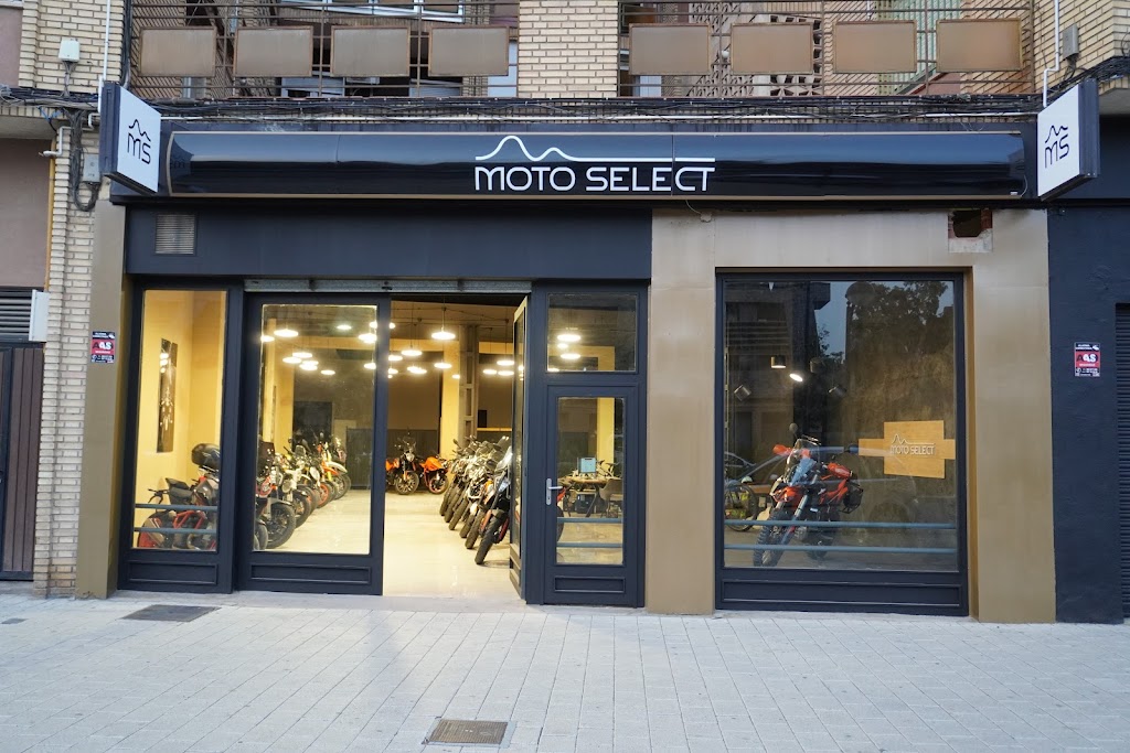 Moto Select