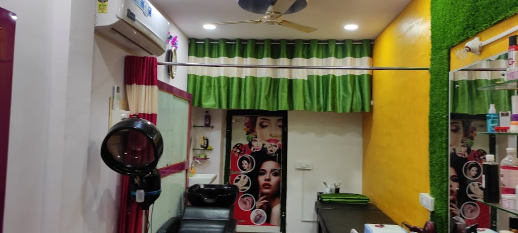 Sandhyas Beauty Parlour