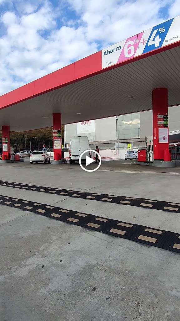 Estacion de servicio Cepsa — Videos