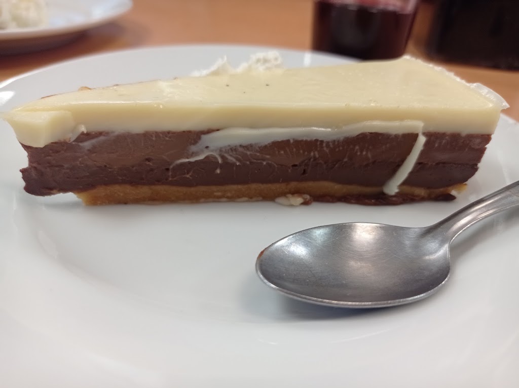 Ceam Grau — Comida y bebida