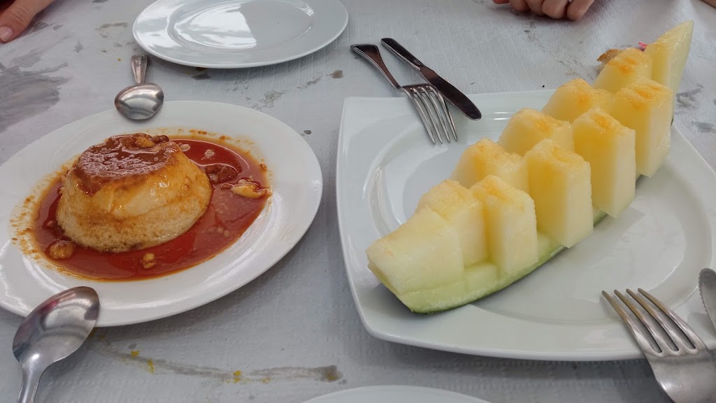 Bar Els Amics — Comida y bebida
