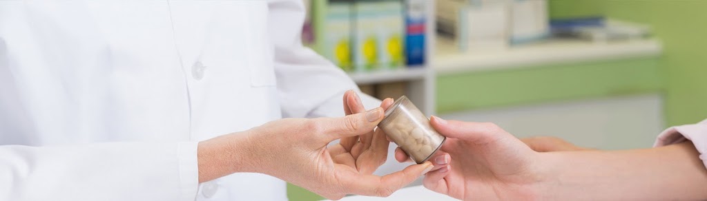 Farmacia Octavio Llamas — Del propietario