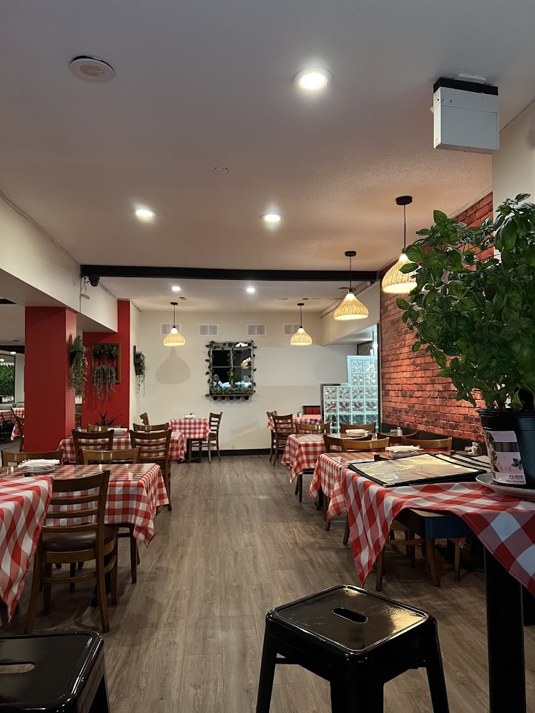 Viva Pizzeria & Pasta House
