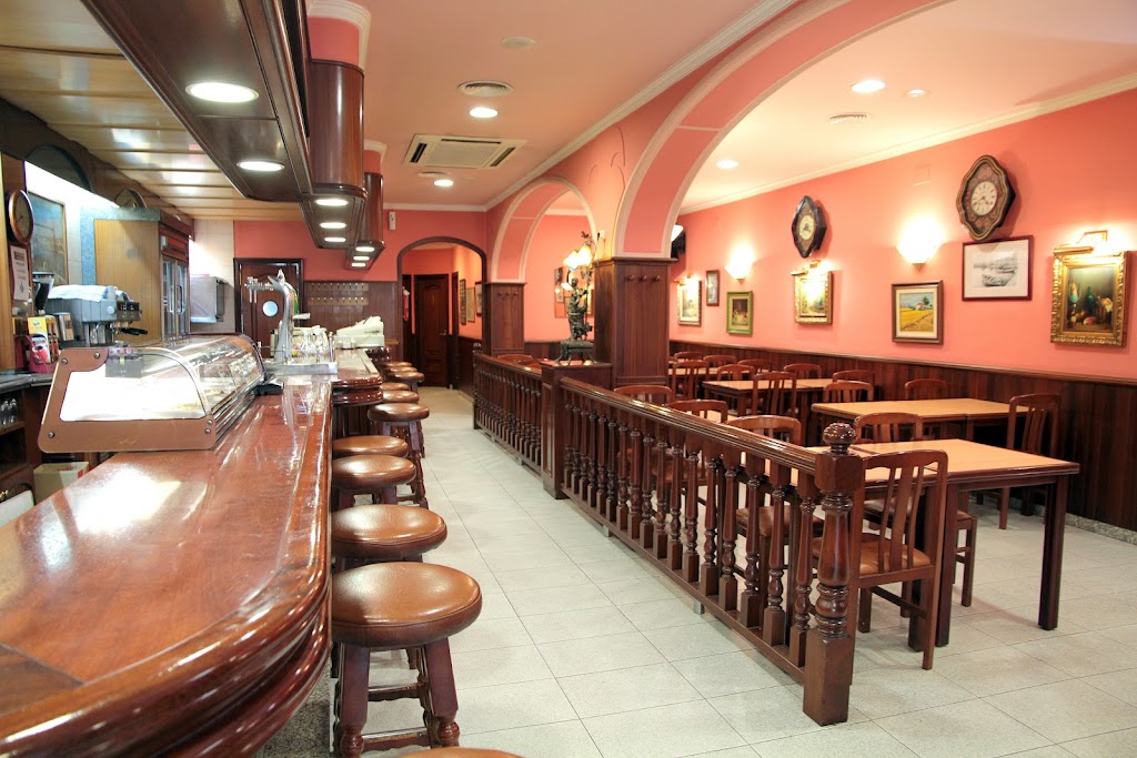 Restaurant Cafeteria Alex — Ambiente