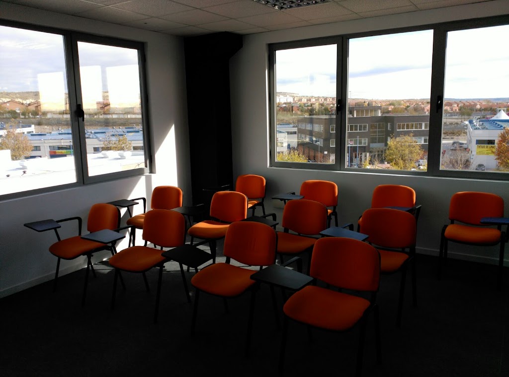 Escuela de Idiomas y Cultura SL — Del propietario