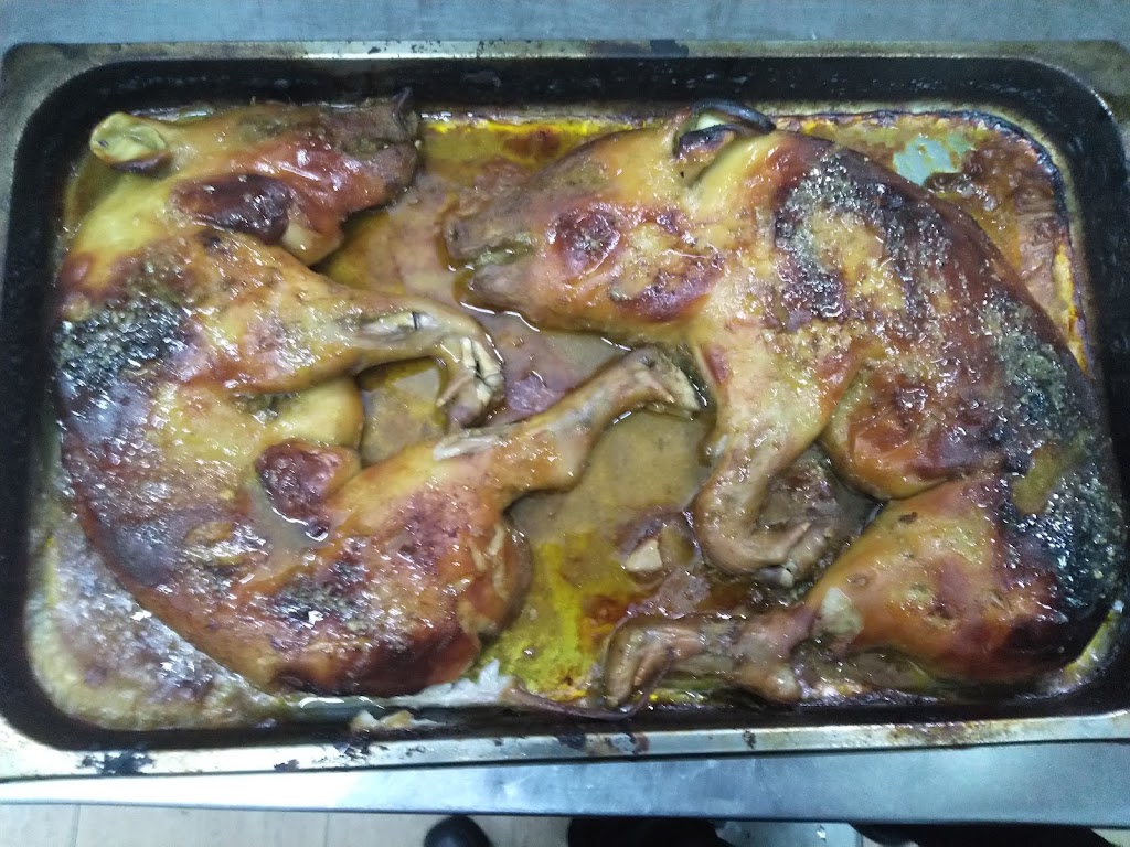 Restaurante La Canoa — Comida y bebida