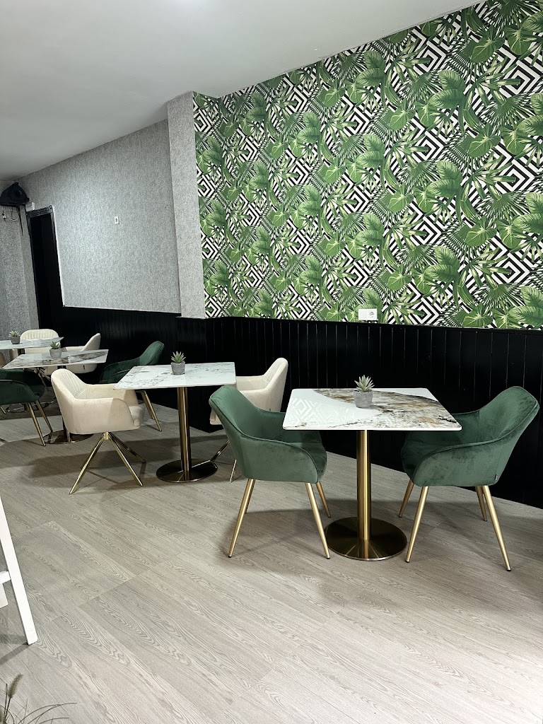 Dos Hermanos Kebap & Pizzeria — Ambiente