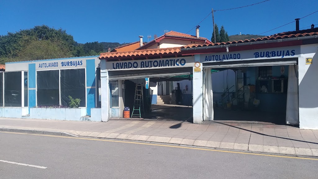 Lavadero de coches burbujas