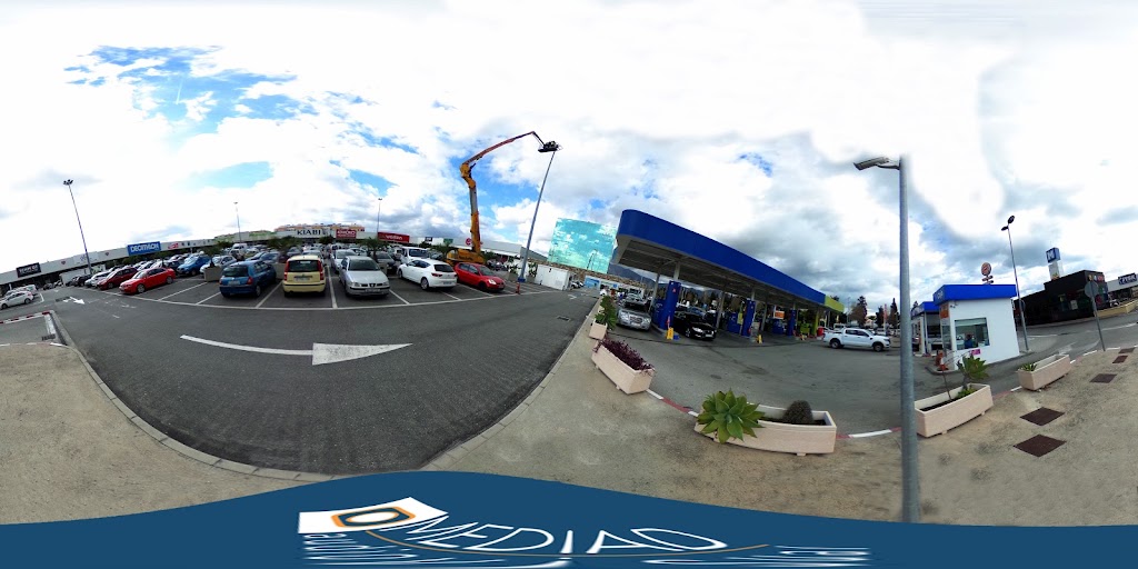 Gasolinera Carrefour — Street View y 360deg