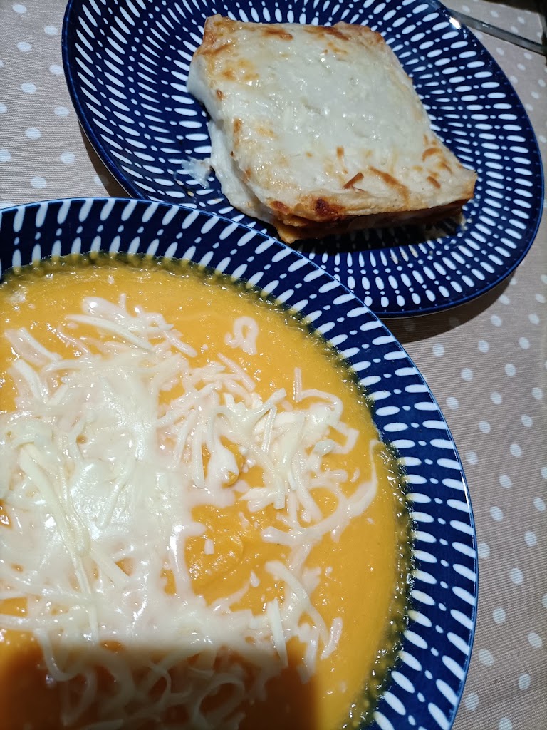 La Cuina de Tamara Muchola — Comida y bebida