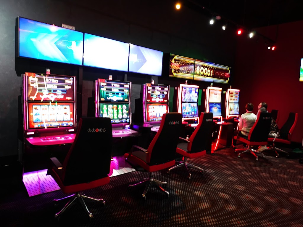 MERKUR Tui - Salon de juegos