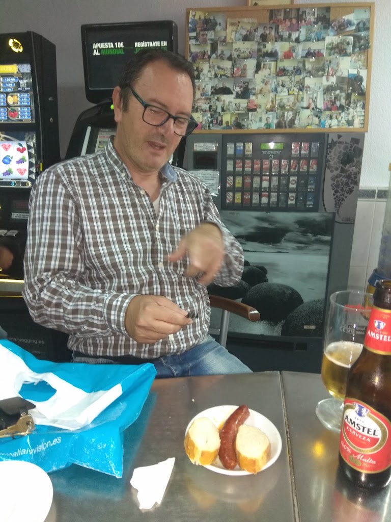 Bar Gijon — Del propietario