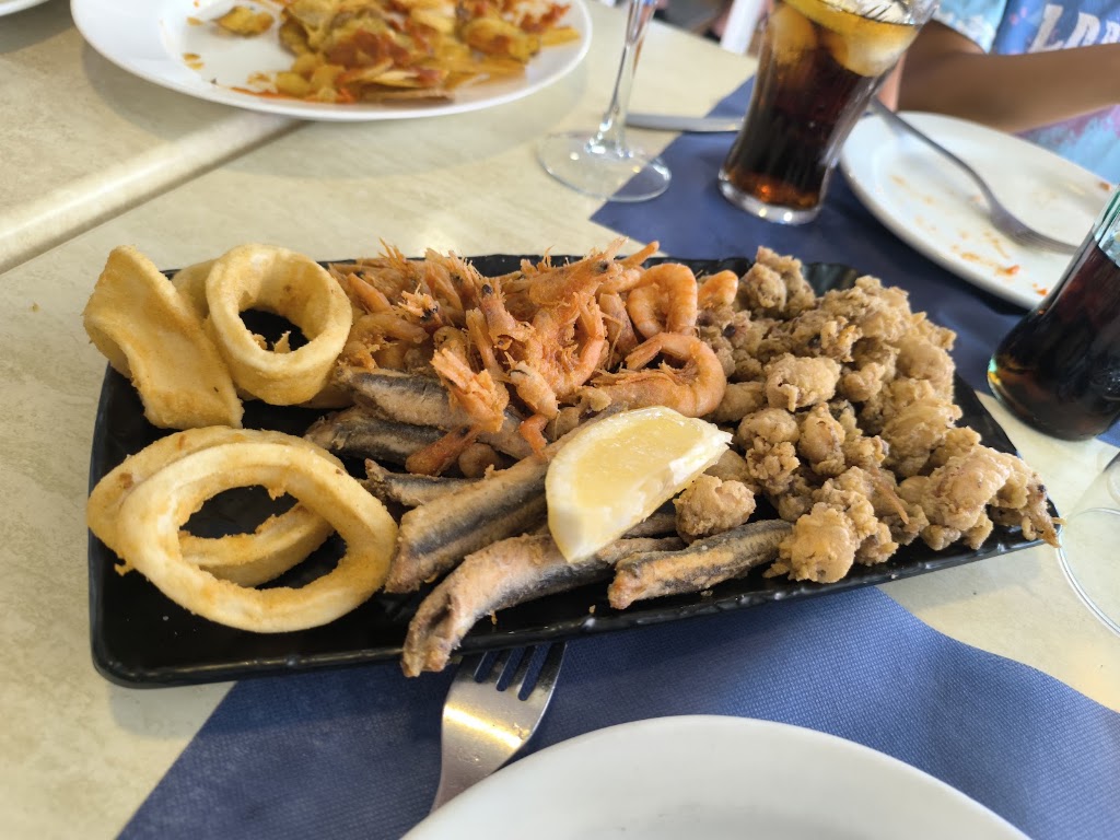 Restaurante Cerveceria Playa — Comida y bebida