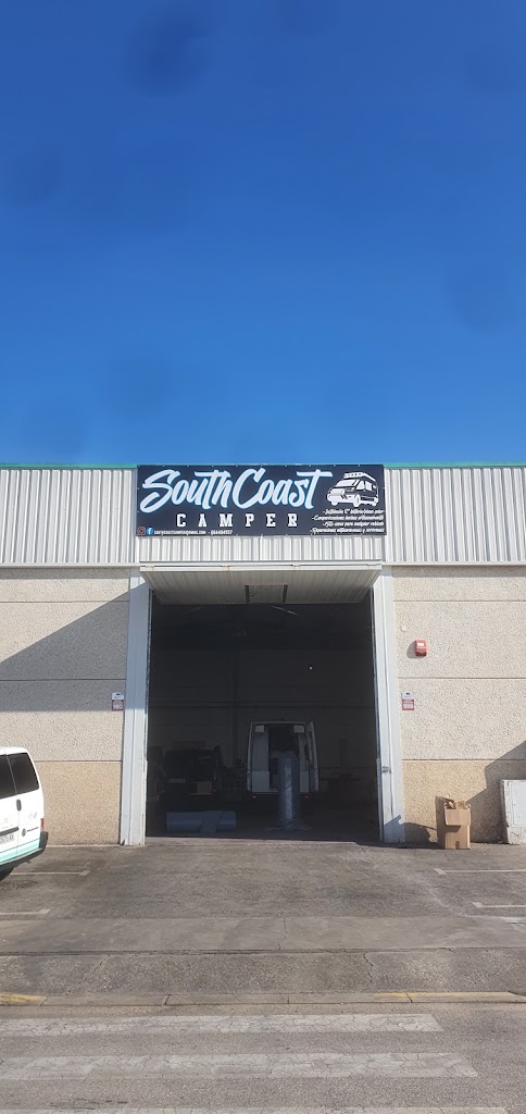 SouthCoast Camper taller de camperizacion de furgonetas en Cadiz — Exterior