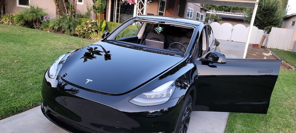 Alex's Auto Glass in Panorama City