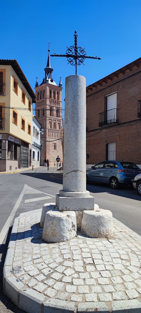 Cruz de la puerta del mercado de Illescas