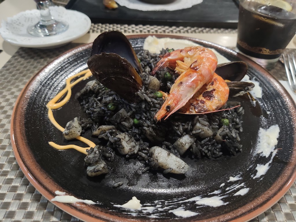Pollo Rico, bar restaurant ecuatoriano — Producto del mar