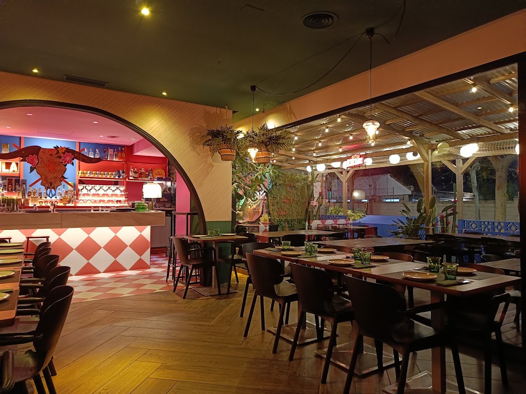 Plaza Mexico — Ambiente