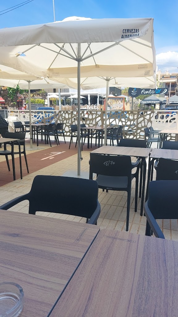 Lucavi Restaurant — Ambiente