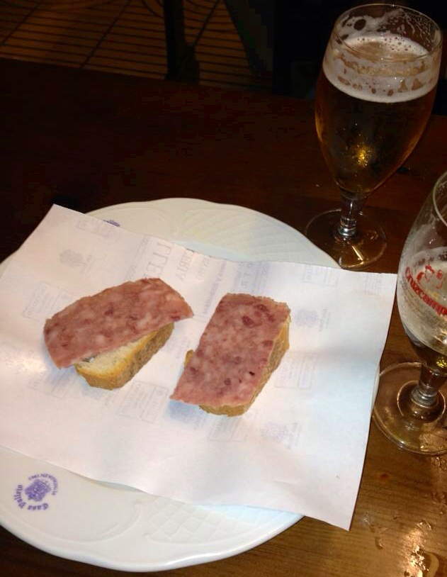 Cerveceria Casa Luis Vallejo — Del propietario