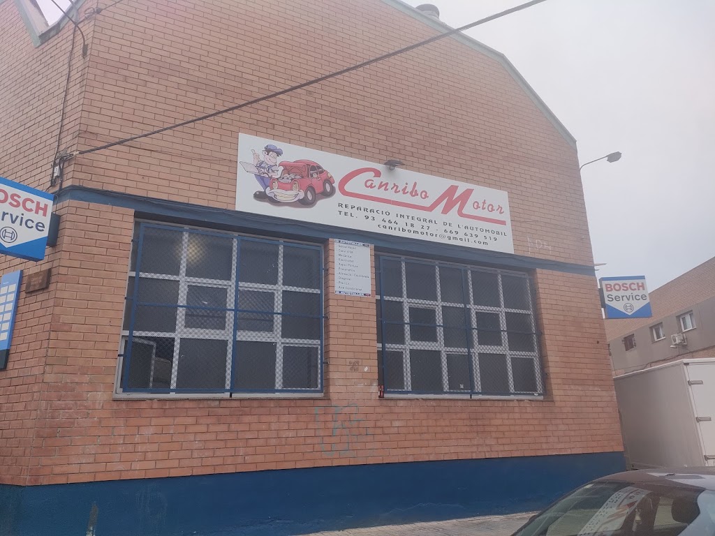 Taller de Cotxes Can Ribo Motor - Badalona — Exterior