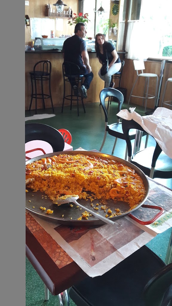 Bar Icaro — Comida y bebida