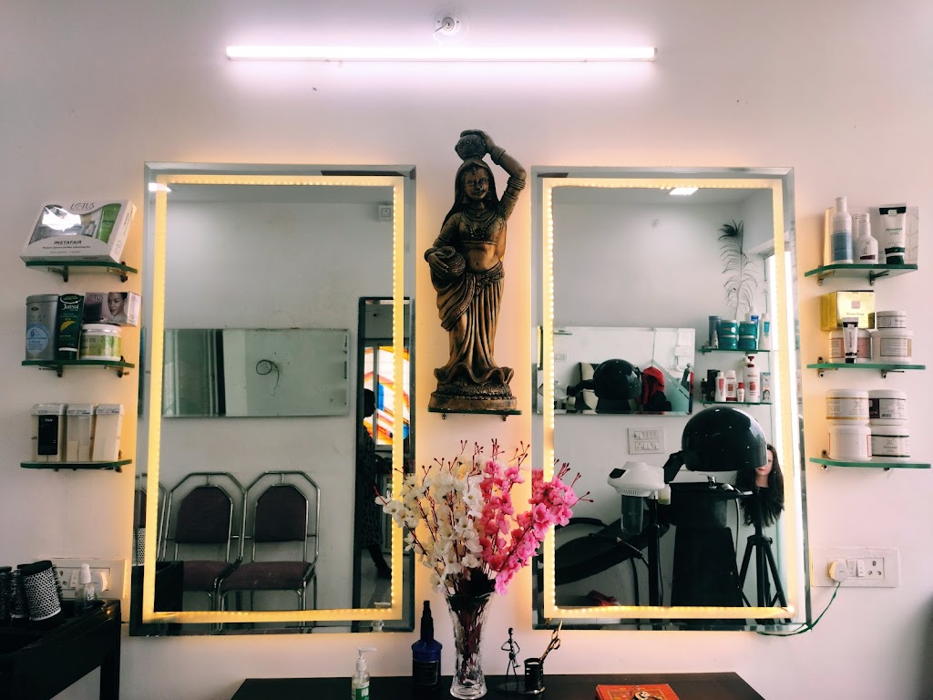 Akshara Beauty Parlour