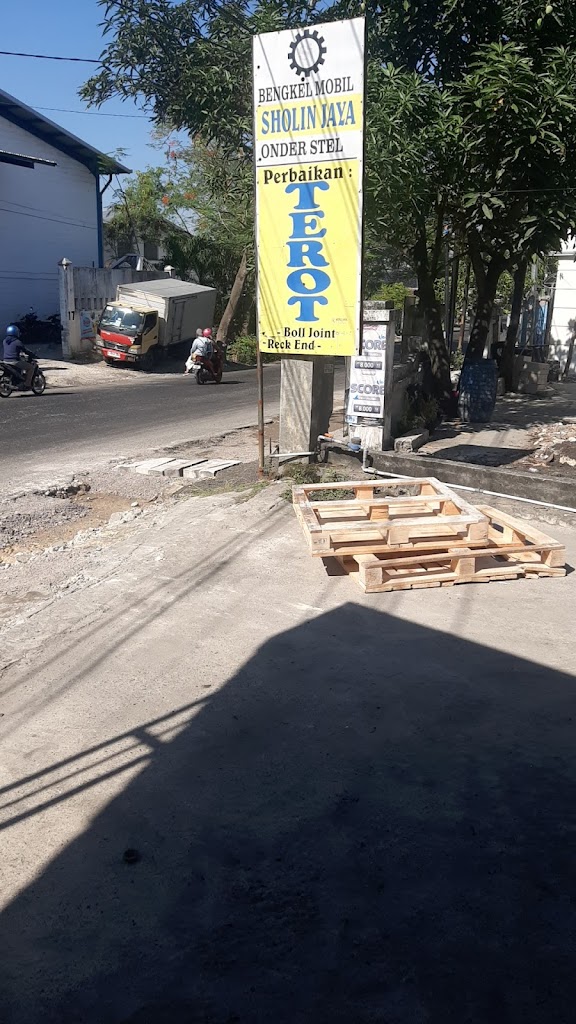 Bengkel Mobil Sholin Jaya onderstel