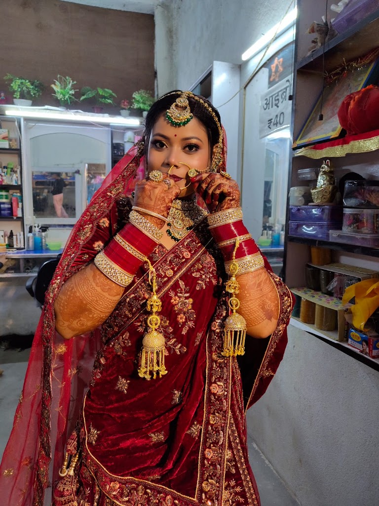 Chanchal Beauty Parlour Cncl Byuuttii Paarlr Ussaa Guptaa