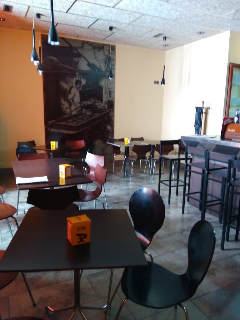Panaderia Llombart — Ambiente