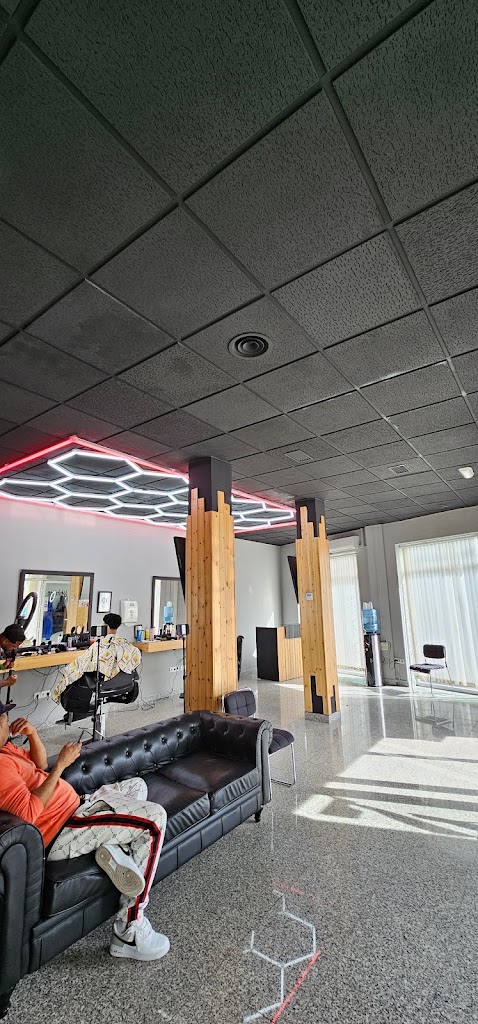 Wilis barbershop — Interior