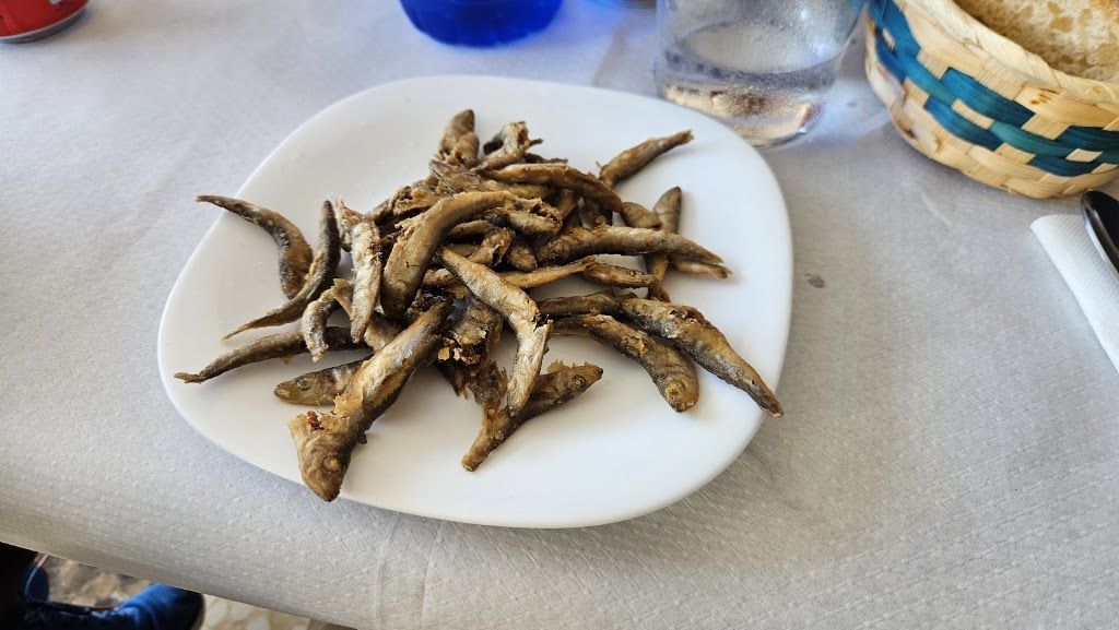 HUGOL Faro MENJAR & AMICS. — Comida y bebida