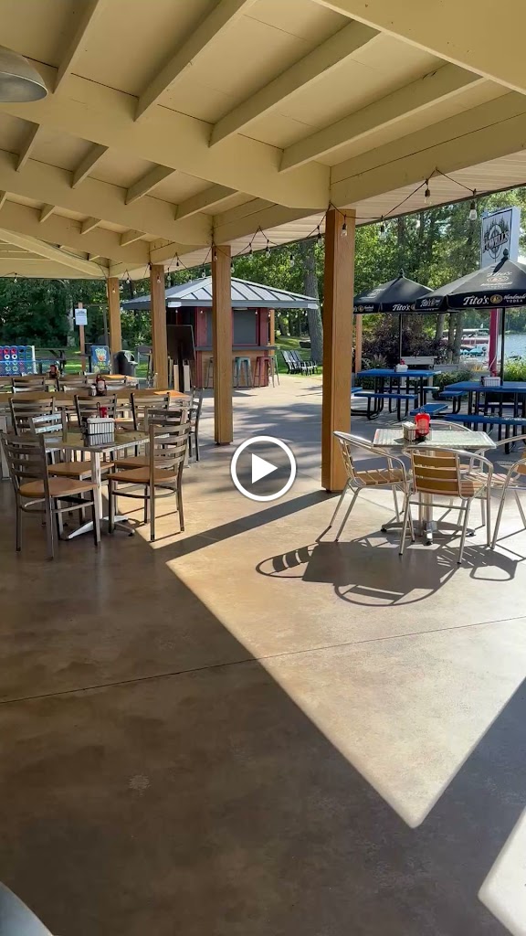  Powell's on Round Lake