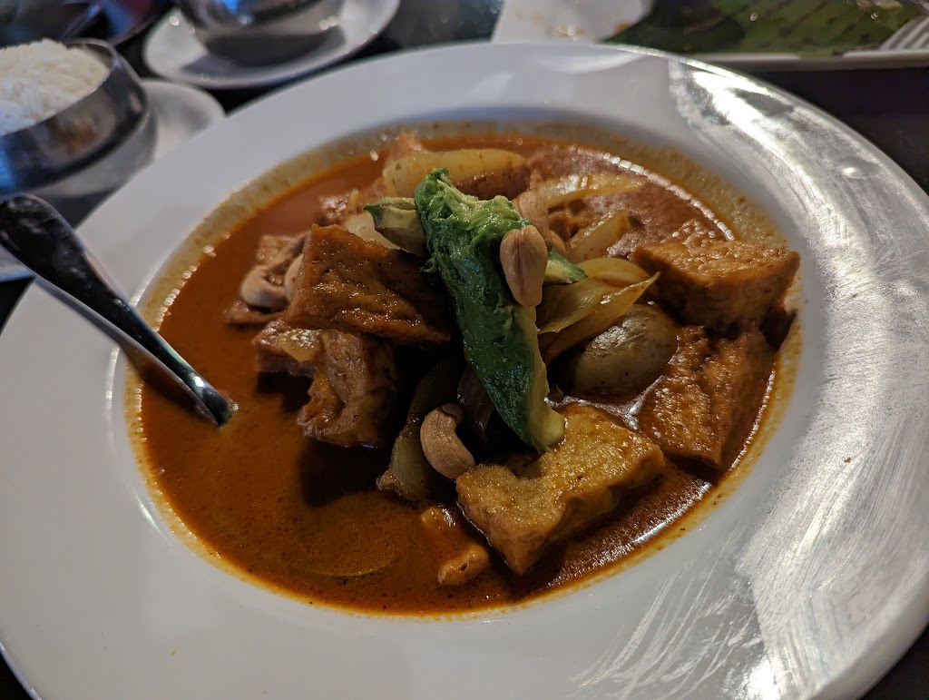 Banana Leaf Thai Sushi Restaurant and Bar