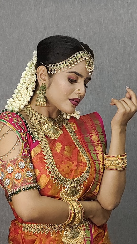 Sathya Womens Beauty Parlour And Makeup Artist