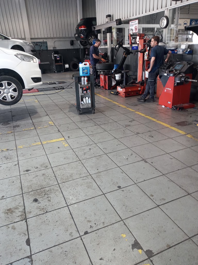 Euromaster Blanes Pneumatics Blanes (Grupo Sant Celoni) — Taller