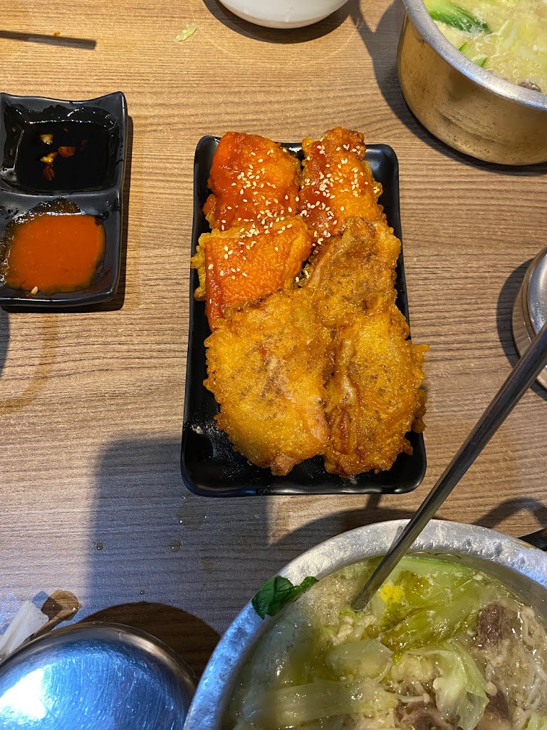 韓鍋家韓式料理 銅盤烤肉 炒雞部隊鍋 春川辣炒雞 專賣店 的照片