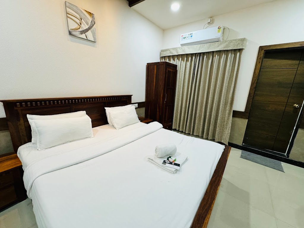 Tirth Hotel Sonu S Cafe