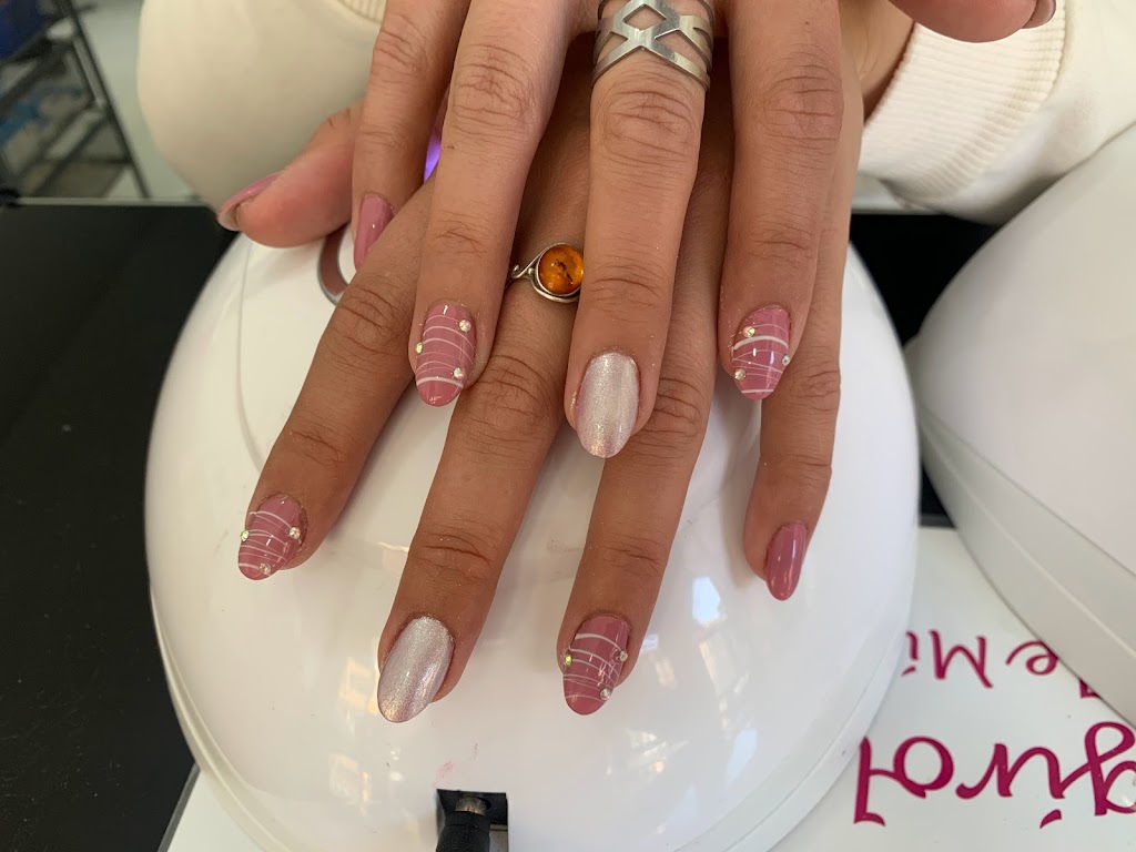 Szendi Nails Salon De Unas