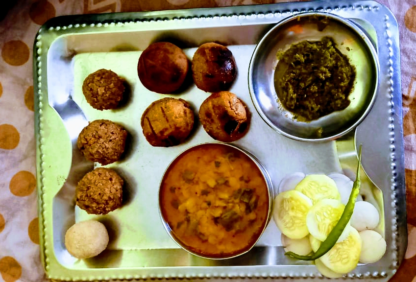 Himanshi Tiffin Center Guna