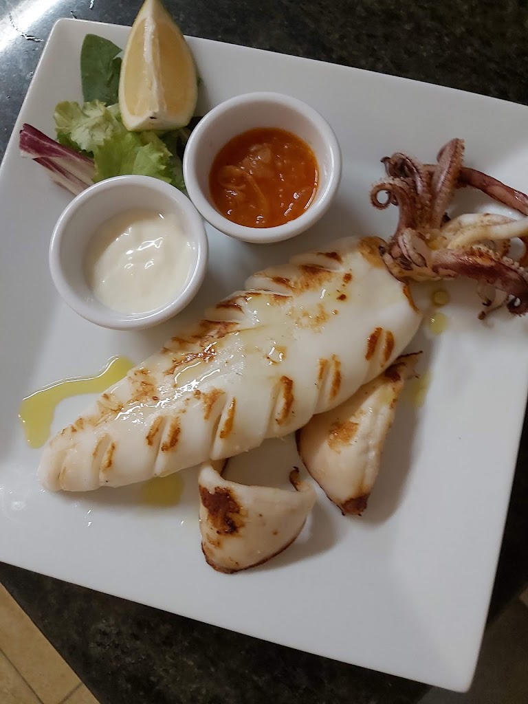 Restaurante Bar Casino Hellin — Comida y bebida