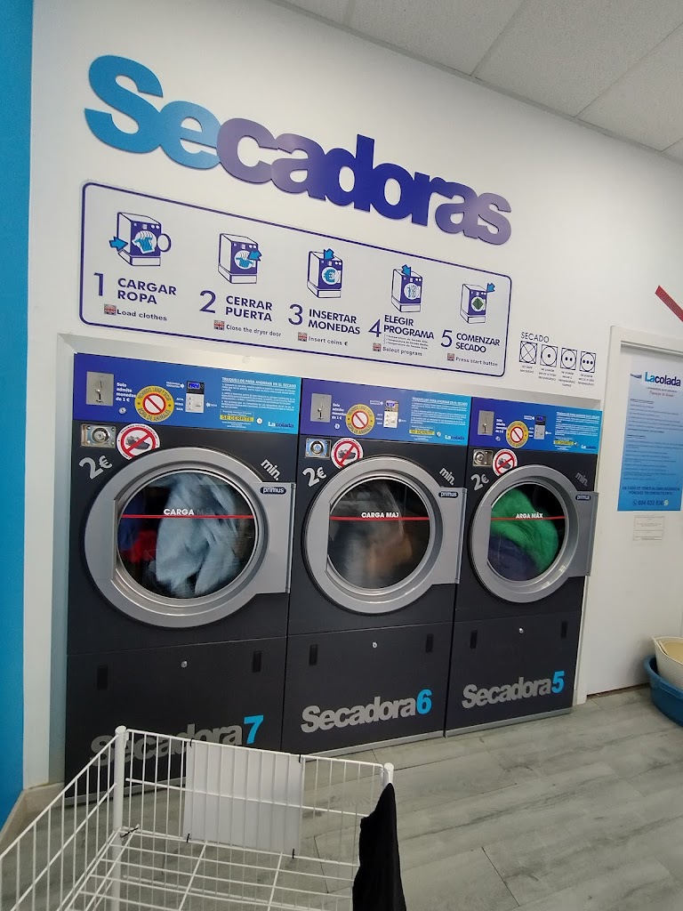 Lacolada CLEAN & DRY LAVANDERIAS AUTO SERVICIO.