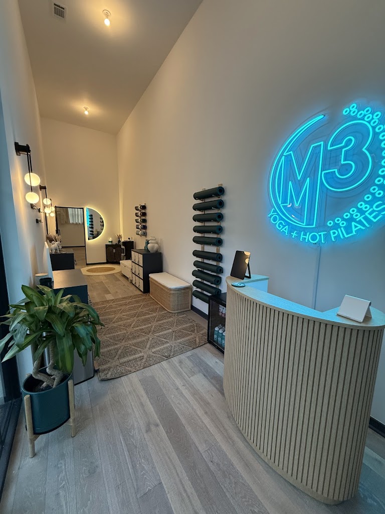  M3 Yoga & Hot Pilates - Boulevard